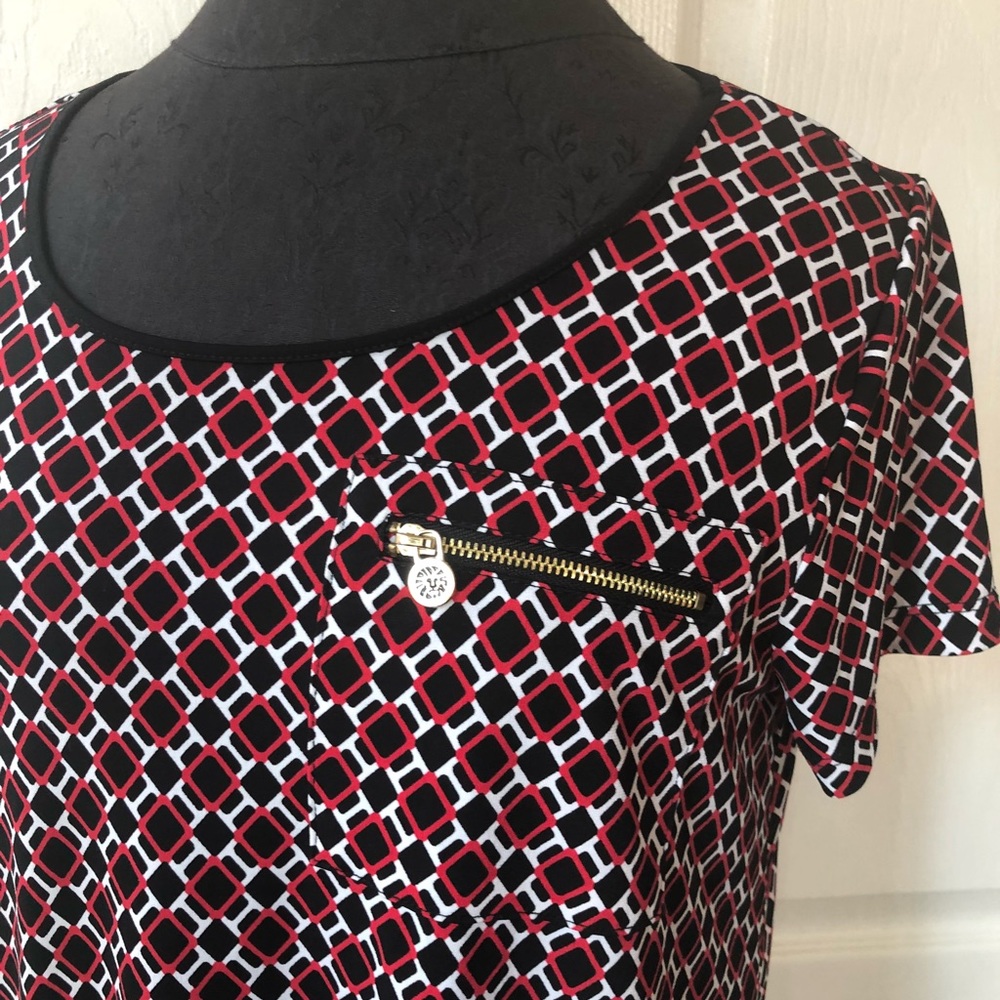 EUC Anne Klein Black and Red Short Sleeve Blouse